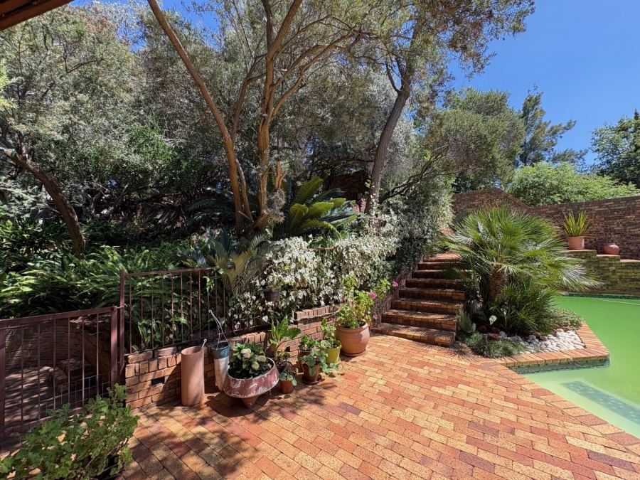 4 Bedroom Property for Sale in Heuwelsig Free State